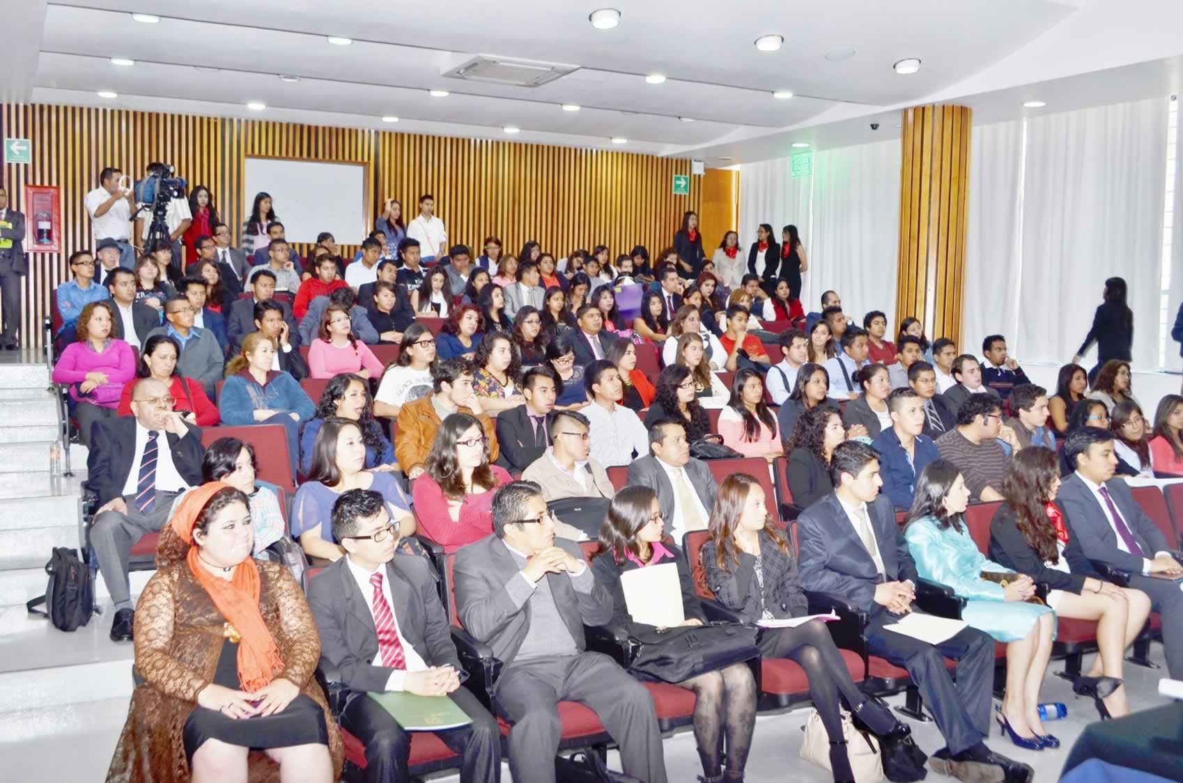 Unam 2015-4